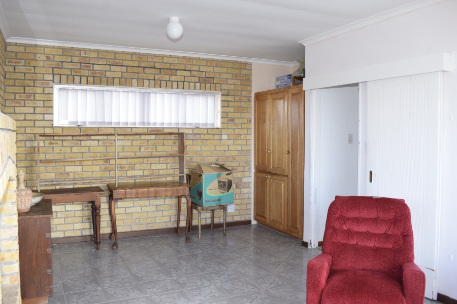 2 Bedroom Property for Sale in Struisbaai Western Cape
